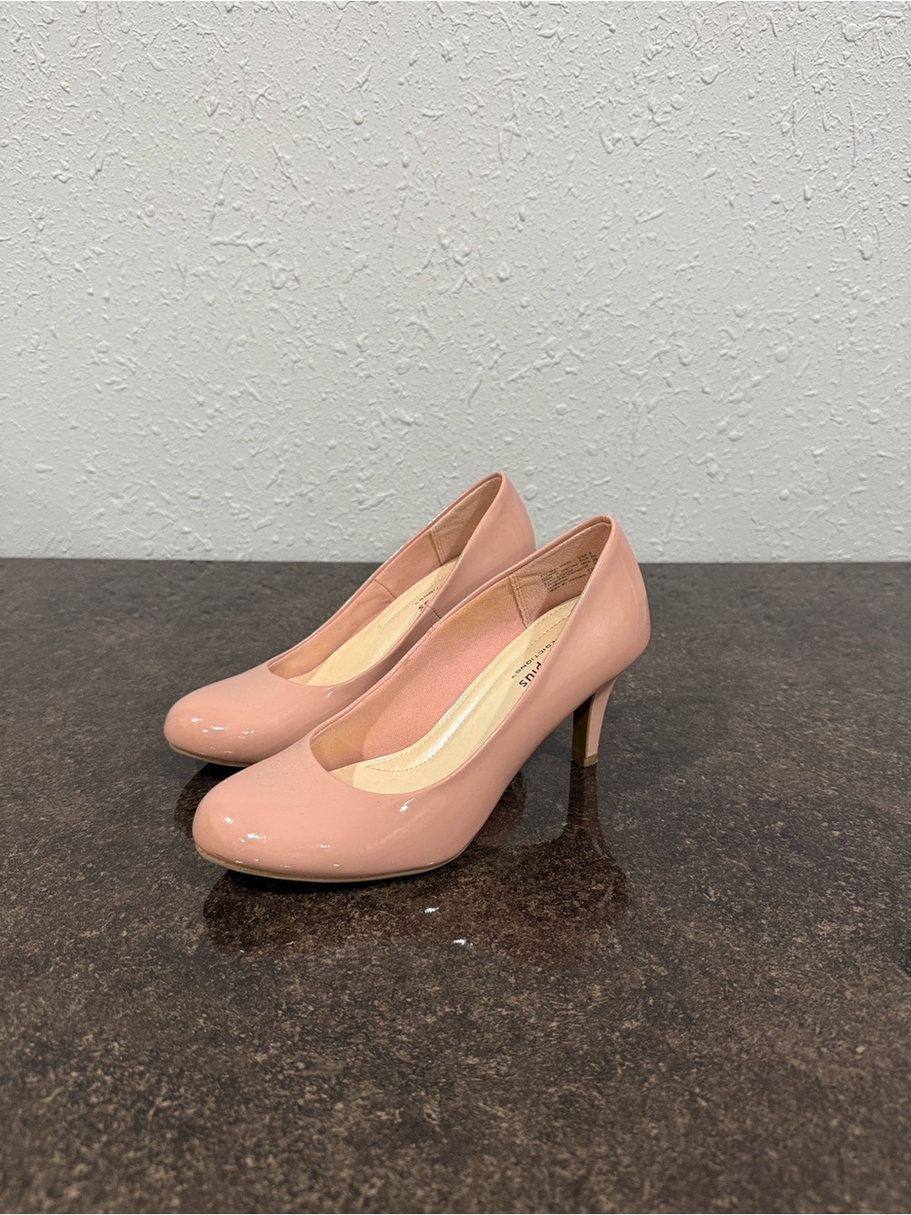 comfort plus by Predictions Patent Pump in Blush Pink Women's Size 5